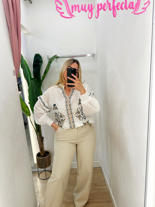 Blusa bordado pico